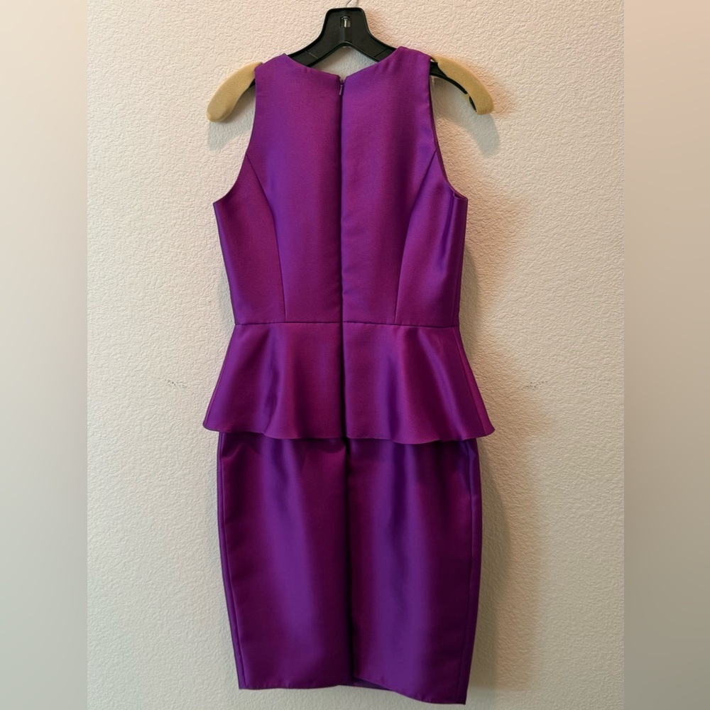 Carmen Marc Valvo Purple Sleeveless Peplum Midi Dress - Picture 3 of 3